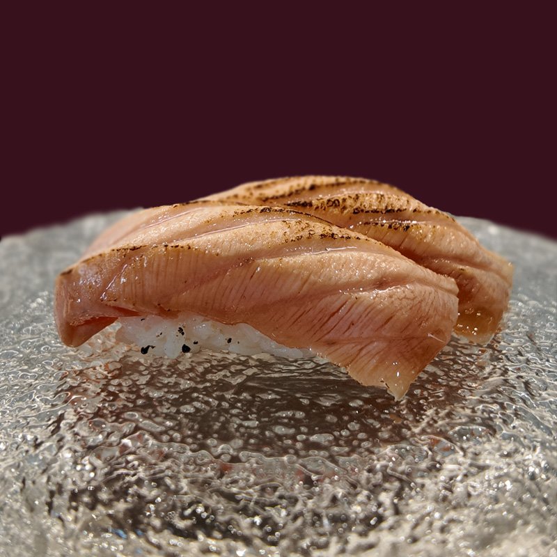 Nigiri: łosoś opalany